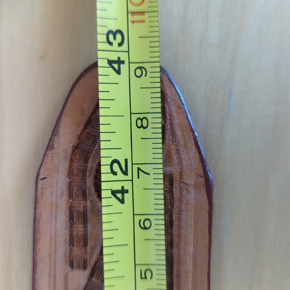 Vintage Tooled Leather Belt, 43" Size 36 US M - Picture 9 of 10